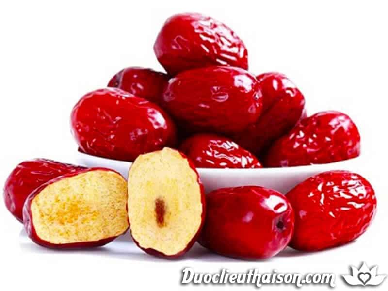 500g táo đỏ Tân Cương khô trên cành- bổ dưỡng