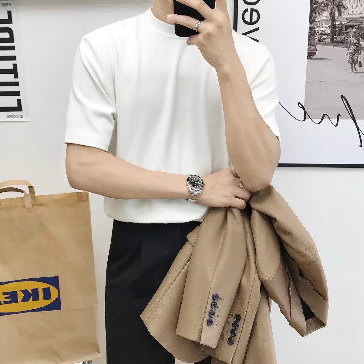 Mẫu áo thun nam basic tee đơn giản nhưng sang trọng rất dễ phối đồ