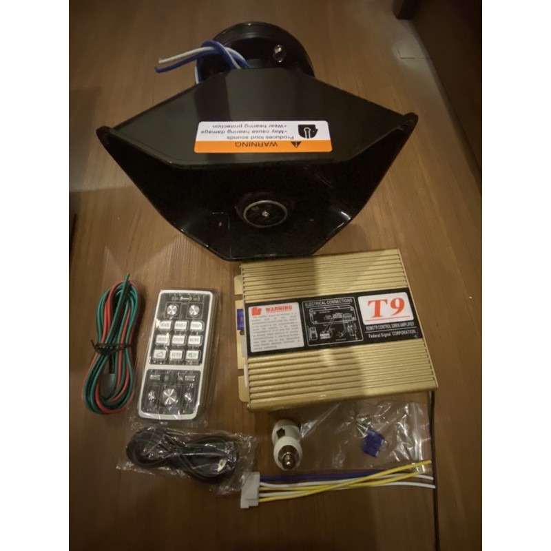 Còi dẫn đường 300W loa phễu 18 tiếng míc nói không dây công suất 300W sử dụng cho ô tô xe hơi SS1020