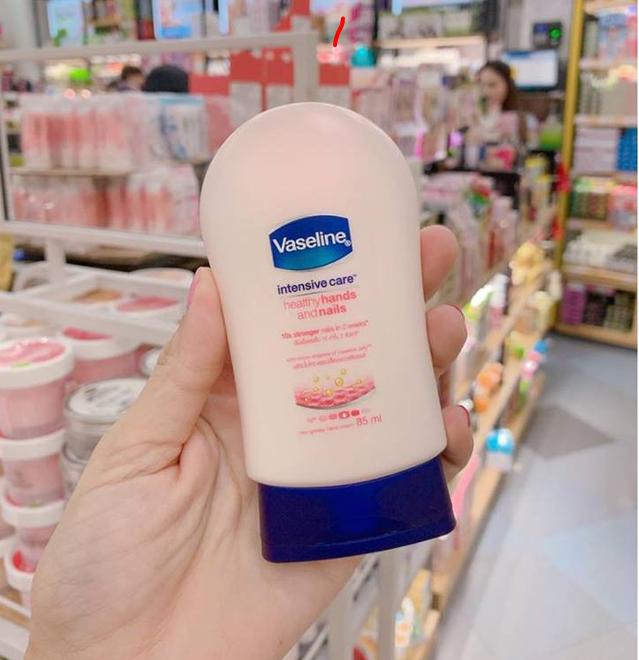 Kem dưỡng da tay và móng tay Vaseline Thái Lan 85g