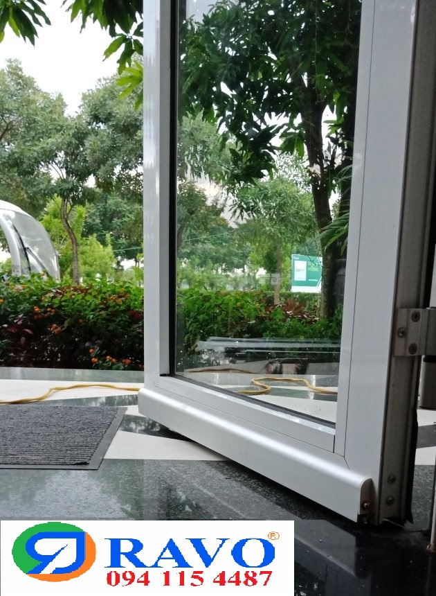 Chặn cửa chống ồn, gió, nước, côn trùng, khói bụi