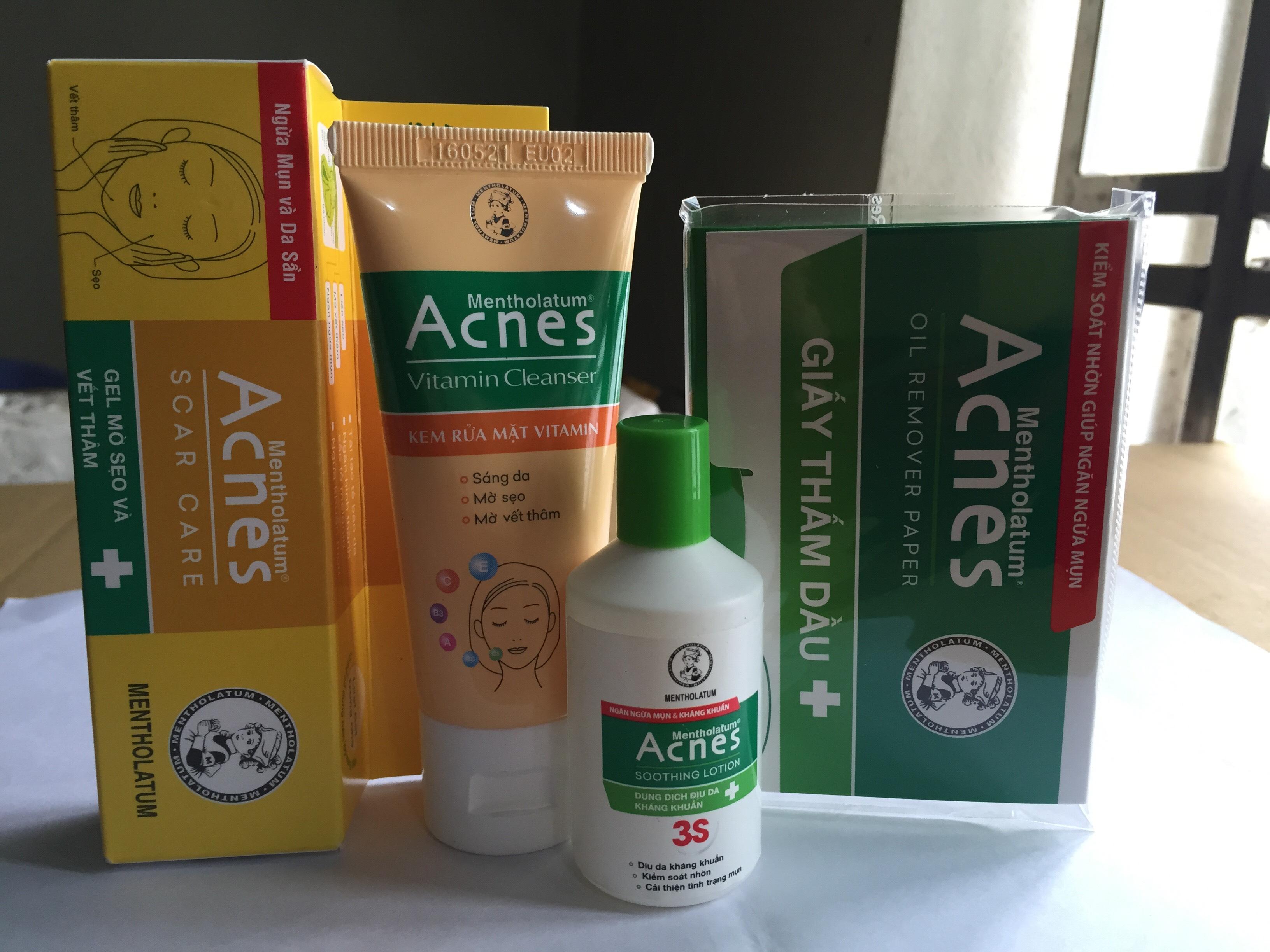 Combo mini chăm sóc da sau mụn Acnes_: vitamin 25g, scare12g, giấy thấm dầu 50 tờ, dung dịch 25ml