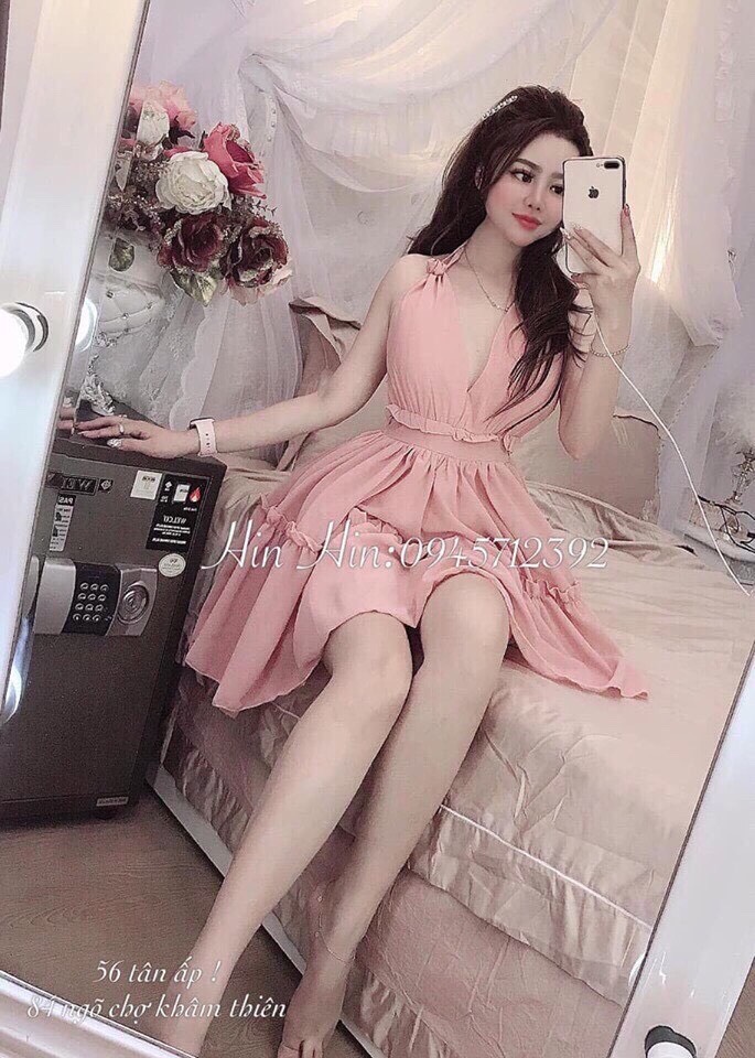 Đầm nữ cổ yếm bèo