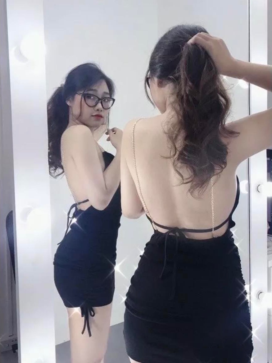 Đầm ôm body hai dây kiểu phối xích hở lưng sexy có lót mút đệm ngực