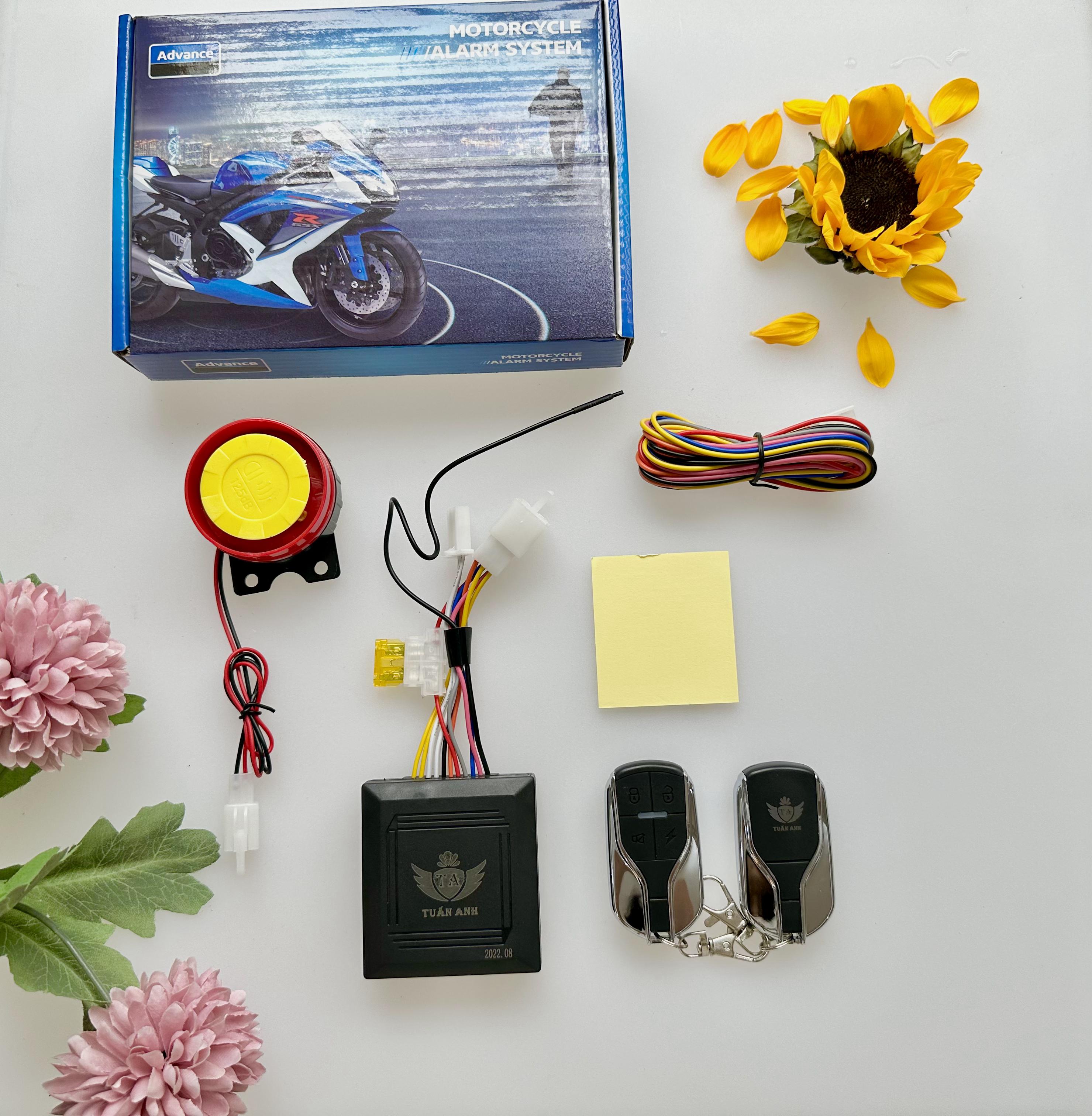 Khóa chống trộm xe máy 4 nút 2 remote giống nhau BM-338