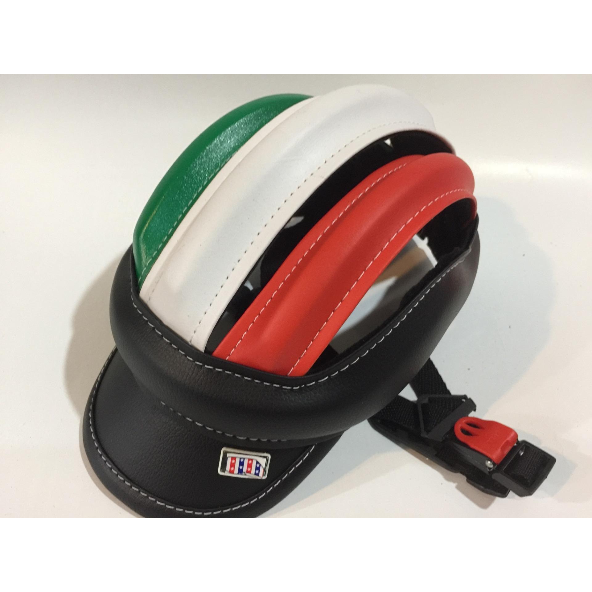 Nón bảo hiểm 3 trẻ em