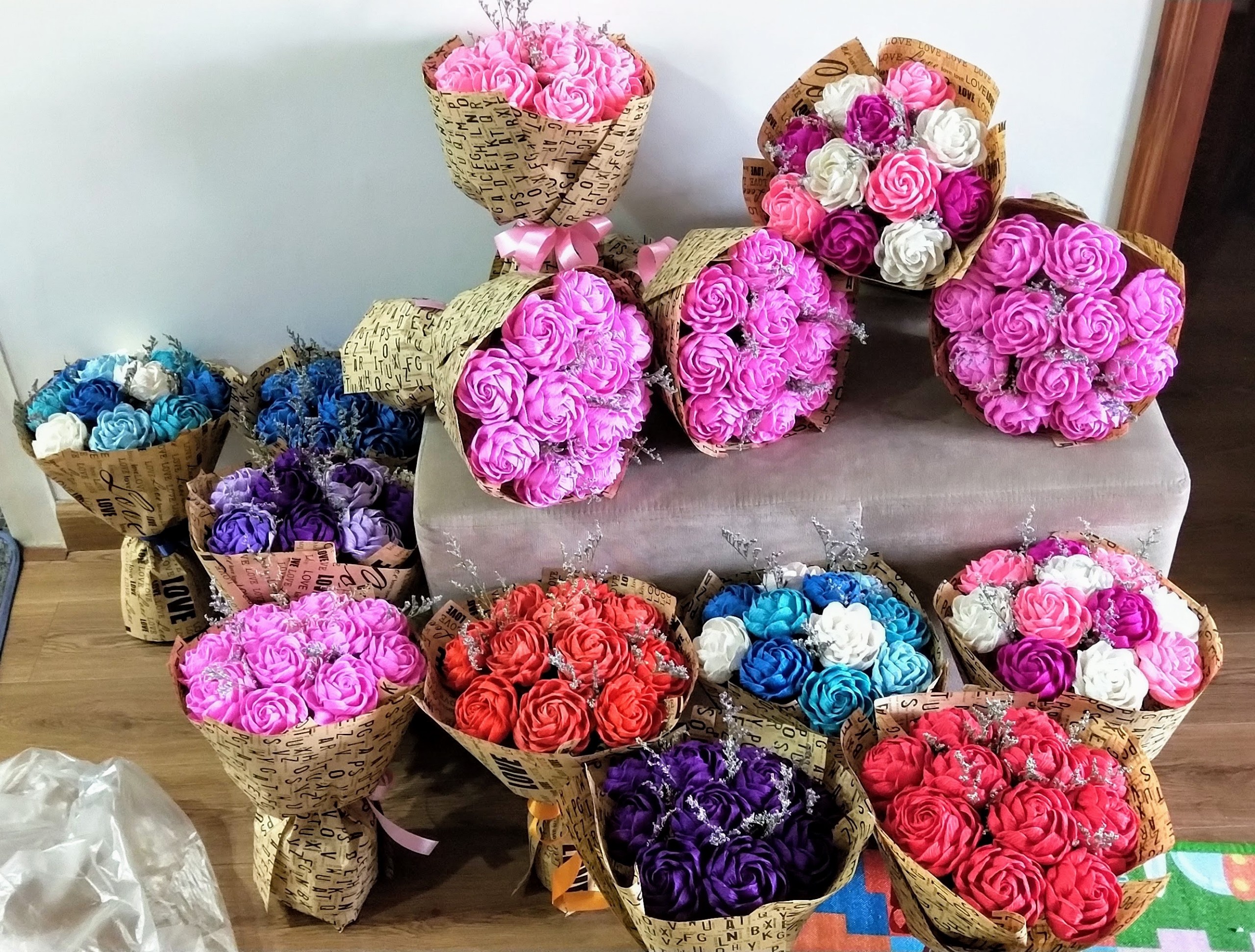 Bó hoa giấy nhún 35 bông bó tròn