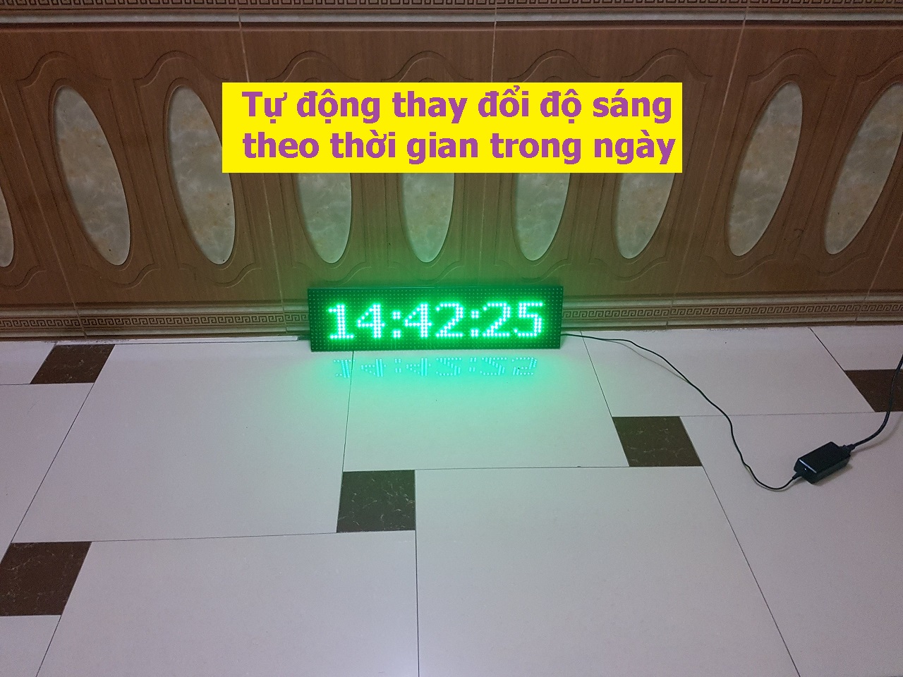 Đồng hồ Led ma trận P10 siêu to màu xanh lá - Ghép 2 tấm P10