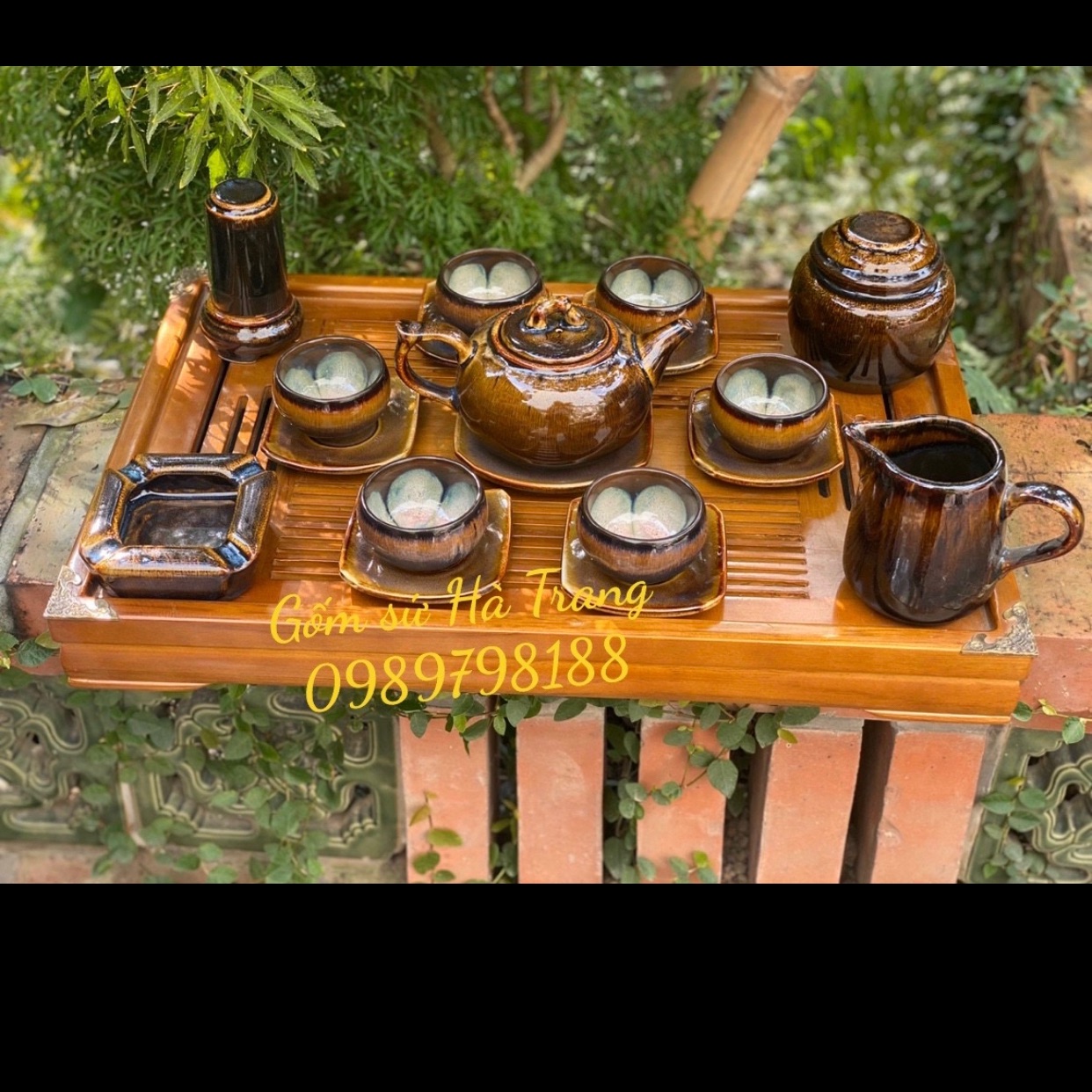 Bộ ấm chén men hổ phách dáng chóp lòng hoa gốm sứ Bát Tràng cao cấp