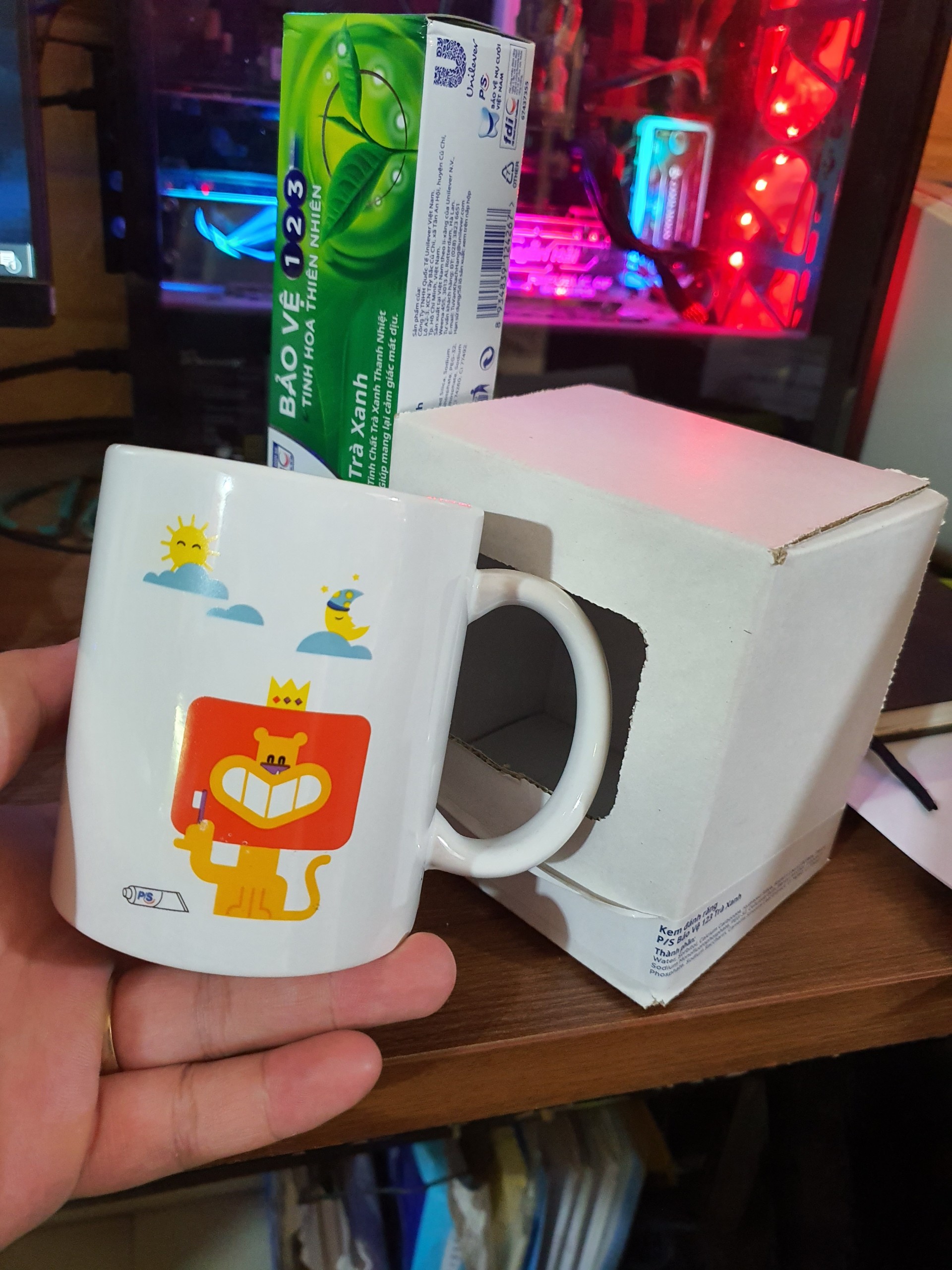 Kem Đánh Răng Ps Trà Xanh 190G + Kèm Tặng 1 Ly Sứ