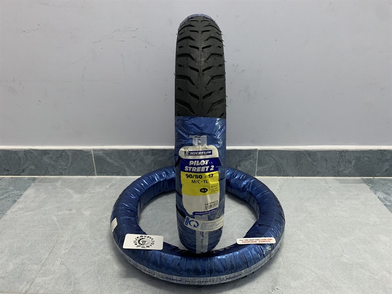Vỏ lốp xe michelin pilot street 2 không ruột size 14, 17 inch