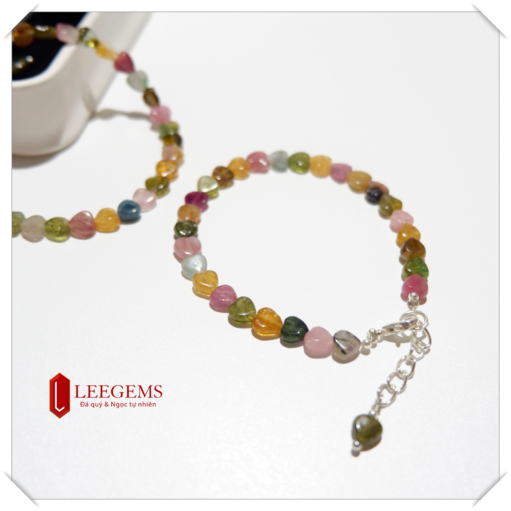 Lách tay đá tourmaline hình trái tim cực hiếm như một lá bùa hộ mệnh đa sắc size 6.5 li dành cho nữ tất cả các mệnh| đá quý leegems