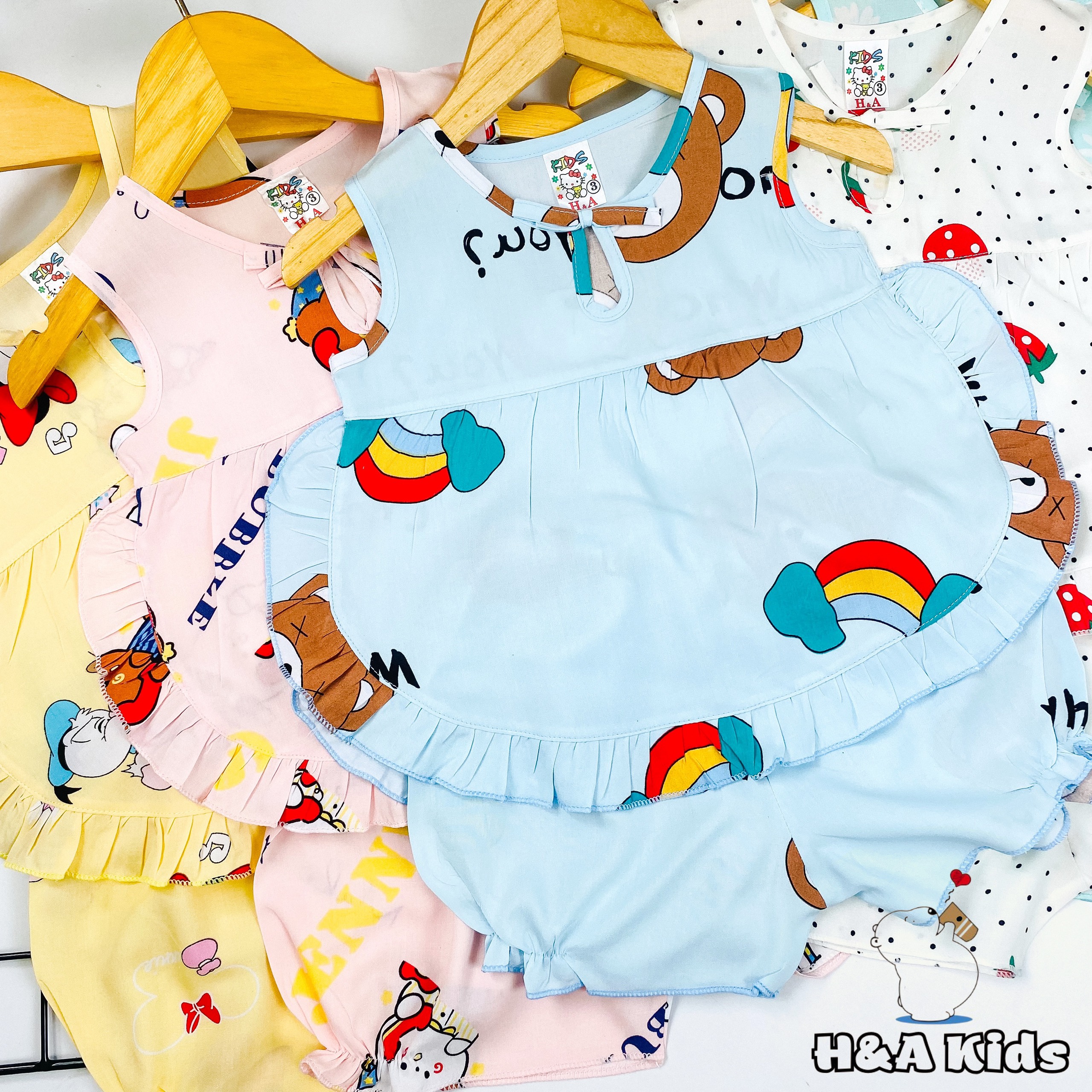 Đồ bộ mẫu sát nách lai tròn vải tôn mềm, mịn, mát cho bé gái 7-9kg DT01