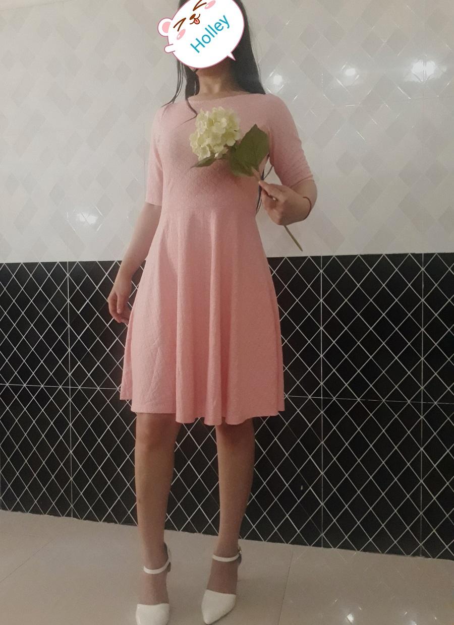Đầm dáng xòe nền thun mềm mại