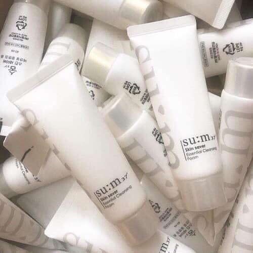 Sữa Rửa Mặt Sum37 Skin Saver Essential Cleansing Foam 40ml Sữa rửa mặt Sữa rửa mặt Sum37 làm sạch sâu Skin Saver Essential Clean chiết xuất thiên nhiên dịu nhẹ an toàn cho làn da