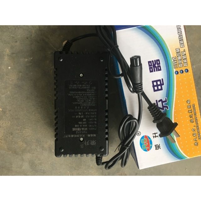 Sạc xe điện mini E-Scooter 24v/12a chân tròn