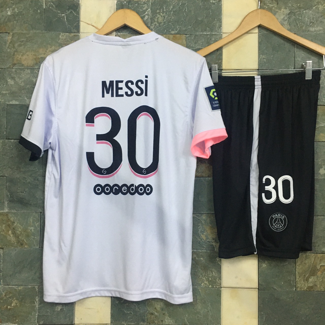 Bộ quần áo đá banh NGÔI SAO Messi30 PSG trắng hồng sân khách 2022