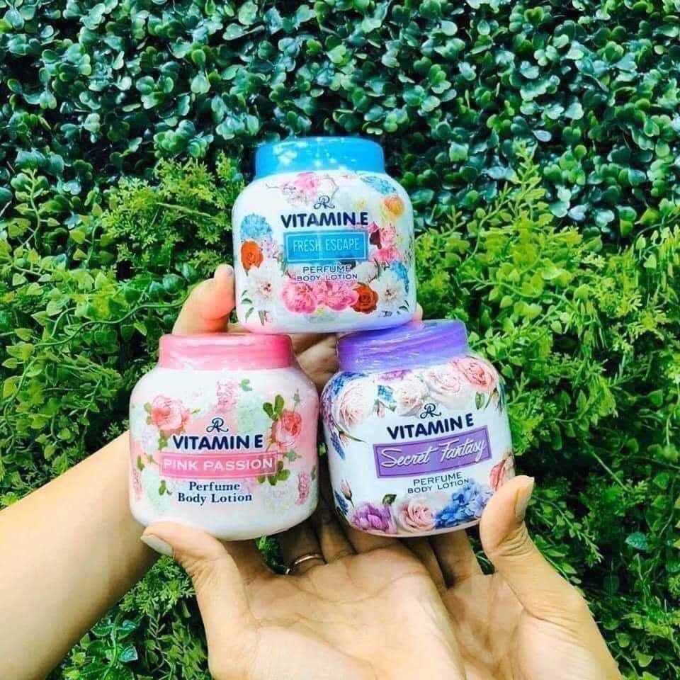Kem Body Hương Nước Hoa VITAMIN E Thái Lan