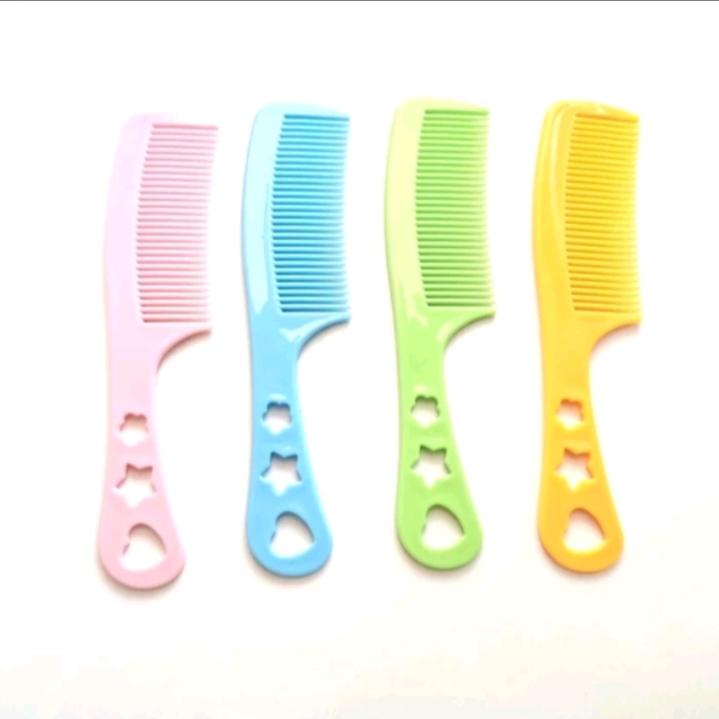 Lược chải tóc được làm bằng nhựa dẻo chất liệu Cao cấp bền bỉ