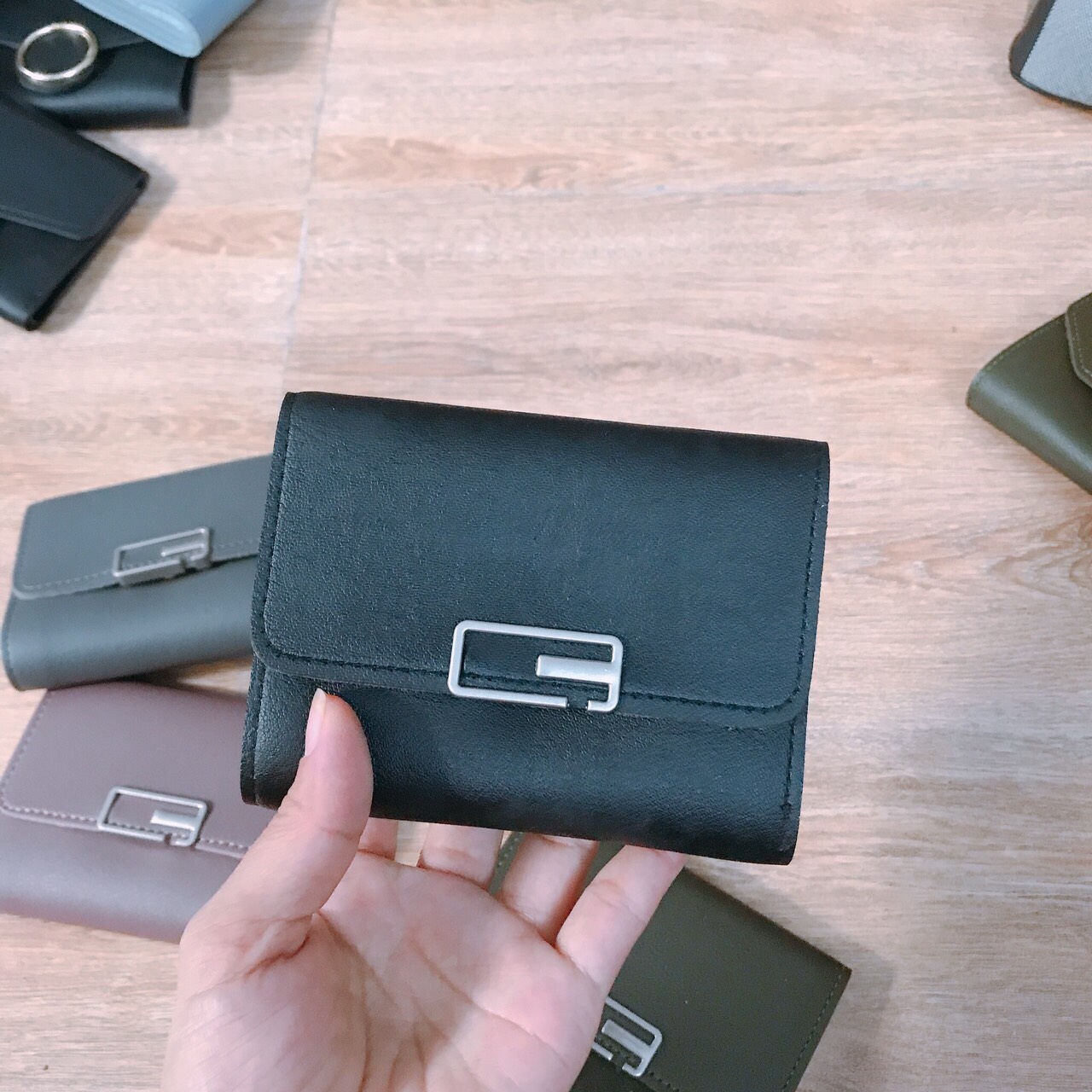 ví gập mini da mềm cầm tay bỏ túi xinh xinh Rosabeli