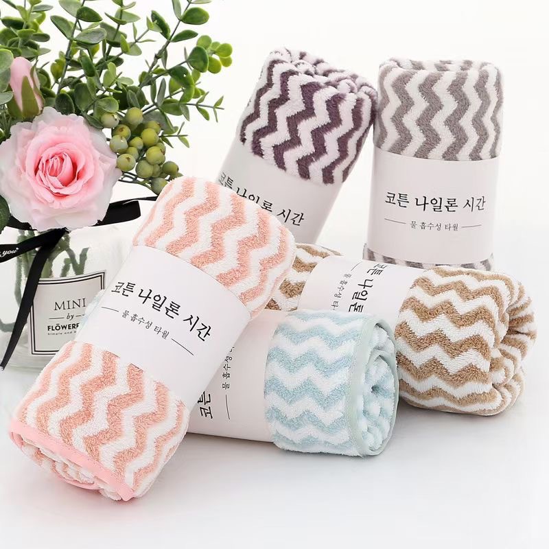 Khăn mặt lông cừu xuất Hàn vân kẻ sọc 30x50cm