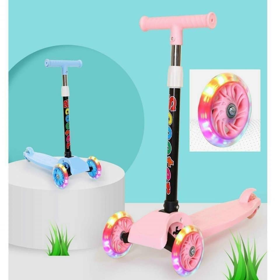 Xe Trượt Scooter Cho Bé 3 Bánh Gấp Gọn Có Đèn Phát Sáng Bền Đẹp Chắc Chắn
