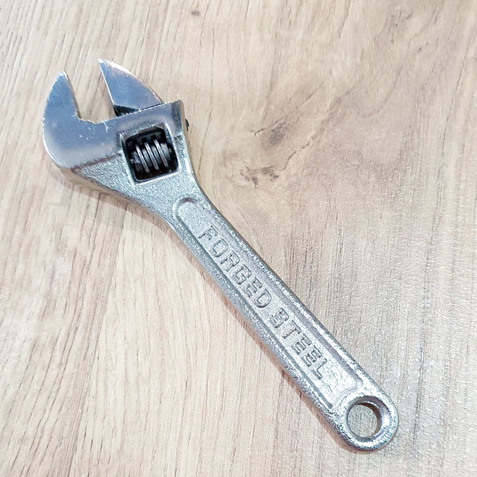 Dụng cụ mỏ lết thép si mờ size 6 inch