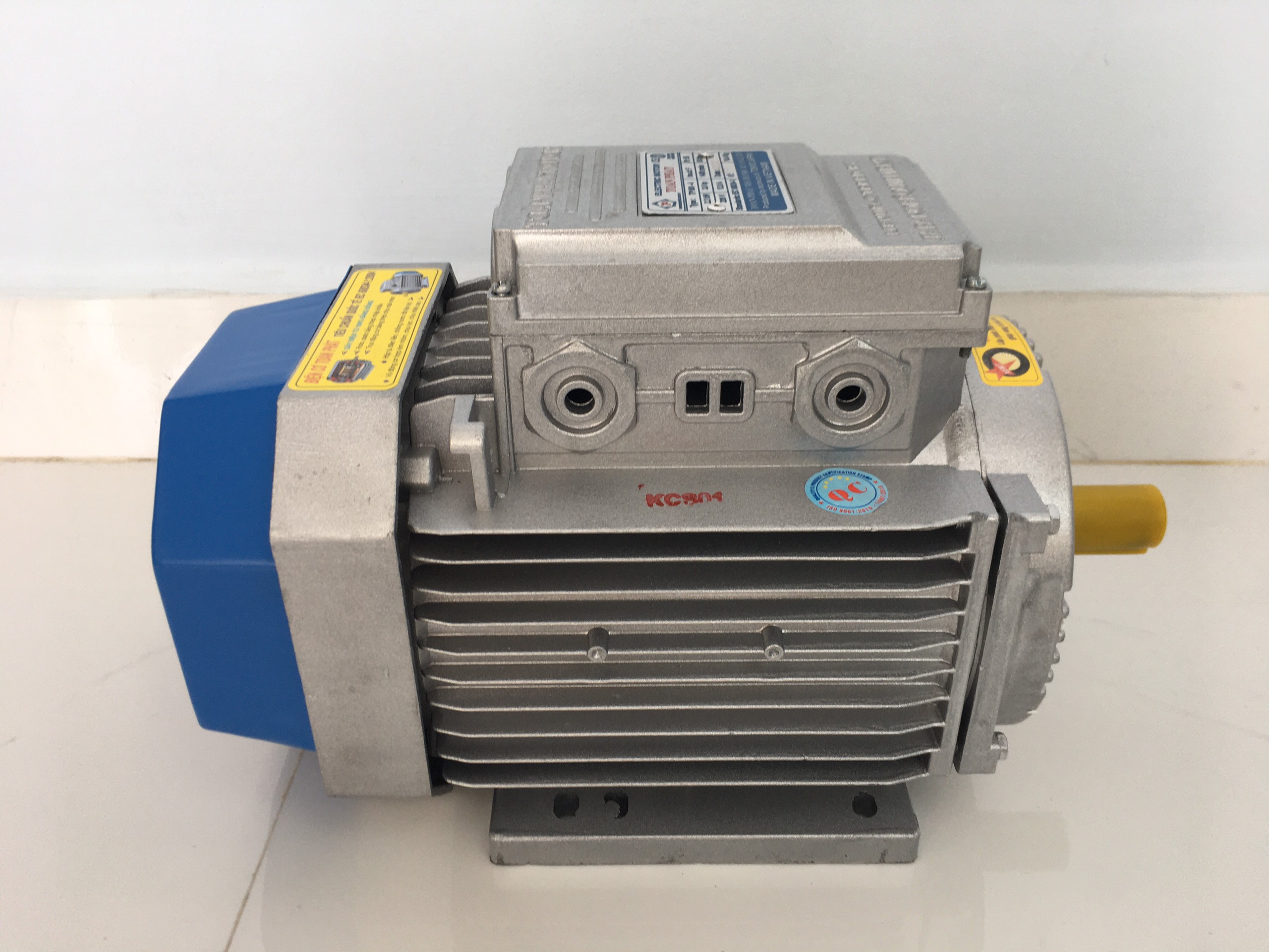 Động cơ điện mô tơ toàn phát 2.2kw 3hp điện 1 pha 1400 vòng phút