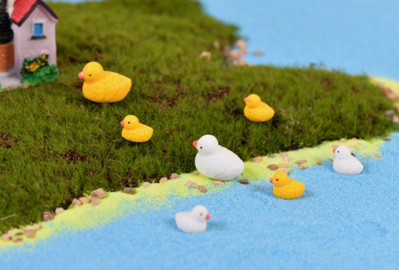 [HCM]Mô hình một vịt mẹ và hai vịt con trang trí tiểu cảnh thủy sinh terrarium chậu cây cảnh sen đá bánh kem