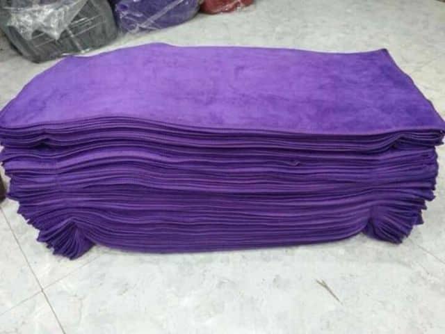 KHĂN GỘI SPA màu nâu đỏ,vàng,trắng, kt: 35x75 cm, trọng lượng 100g, chất liệu fiber, mềm mịn, thấm hút nước nhanh, không xù lông
