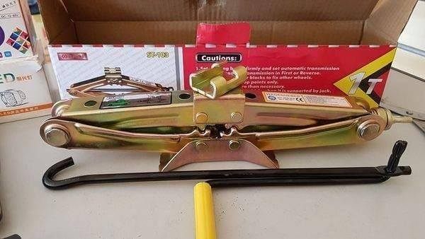 Kích xếp chữ a 1 tấn st-103 , kích con đội nâng gầm ô tô