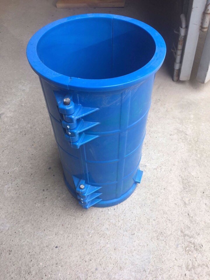 KHUÔN ĐÚC MẪU BÊ TÔNG HÌNH TRỤ BẰNG NHỰA 150x300MM (loại lắp ghép tách 2 mãnh)