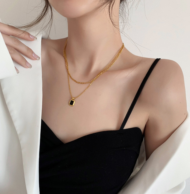 Dây chuyền 2 tầng đá đen titan ko đen tt 3918
