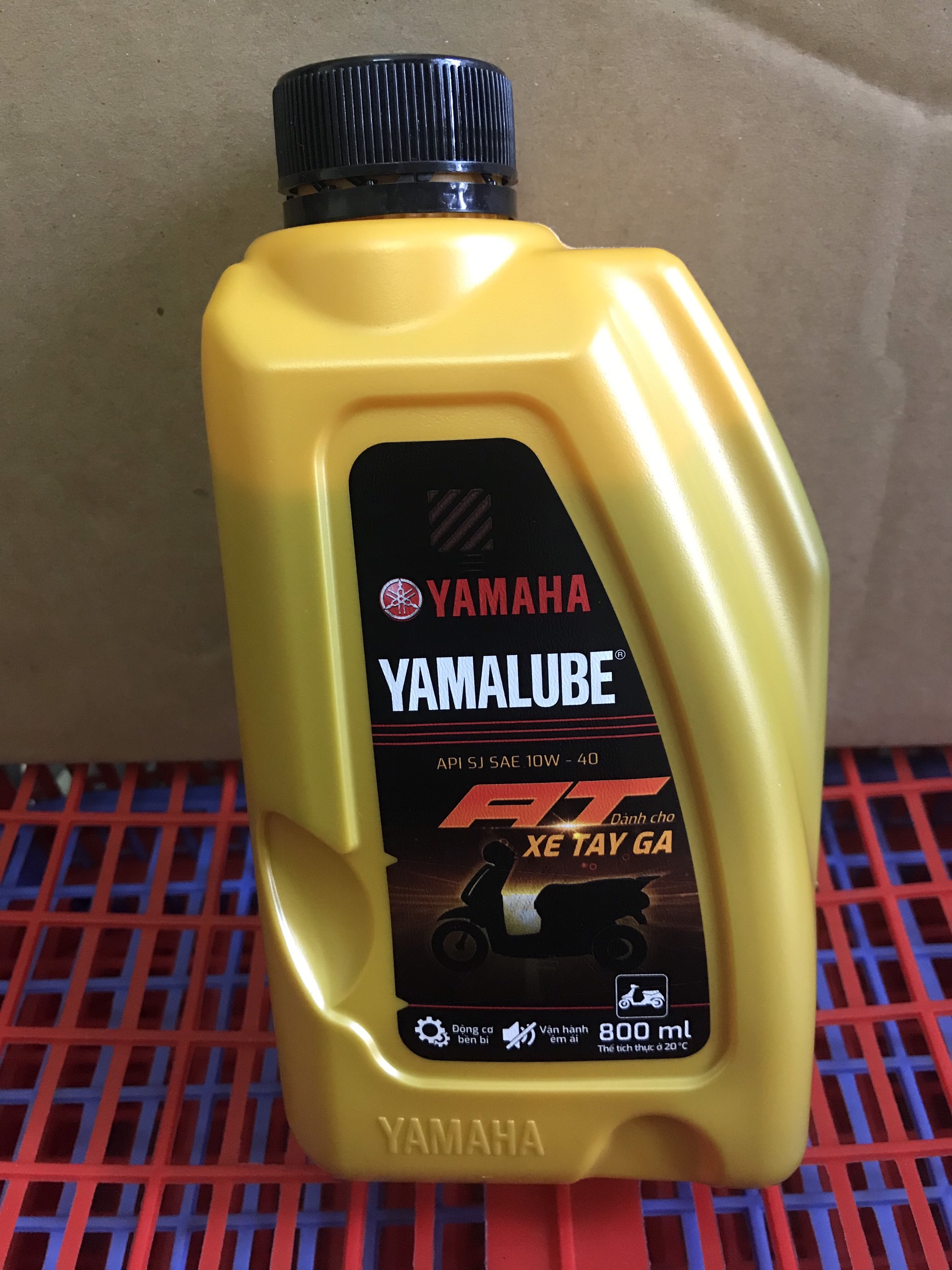 Dầu Yamaha Yamahalube 10W40 dành cho xe ga (800ml)