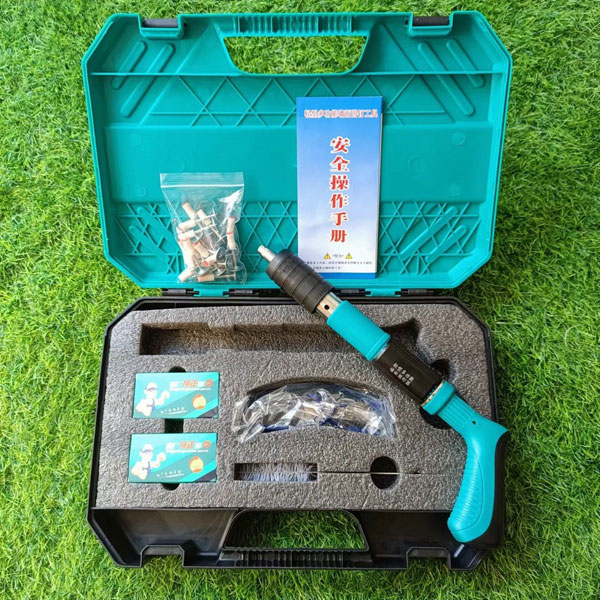 Máy Bắn Đinh Bê Tông Hạt Nổ Không Dùng Điện - Bắn Đinh Gỗ, Bê Tông, Tường, Pallet, Gạch, Sắt.Tặng 50 Đinh Nổ- Hàng Chính Hãng RoyalKing