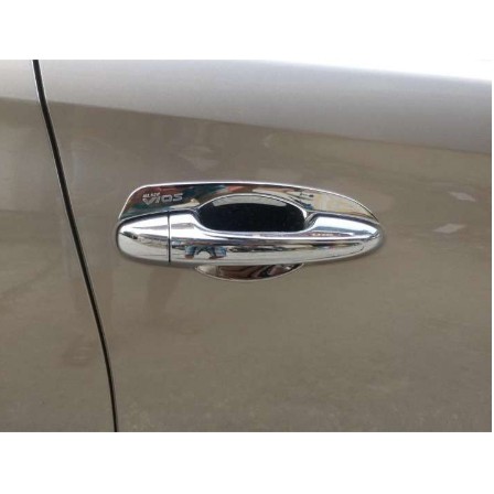 hõm cửa Vios 2021, bộ 4 chi tiết dán cho xe đã có tay cửa xi mạ rồi.