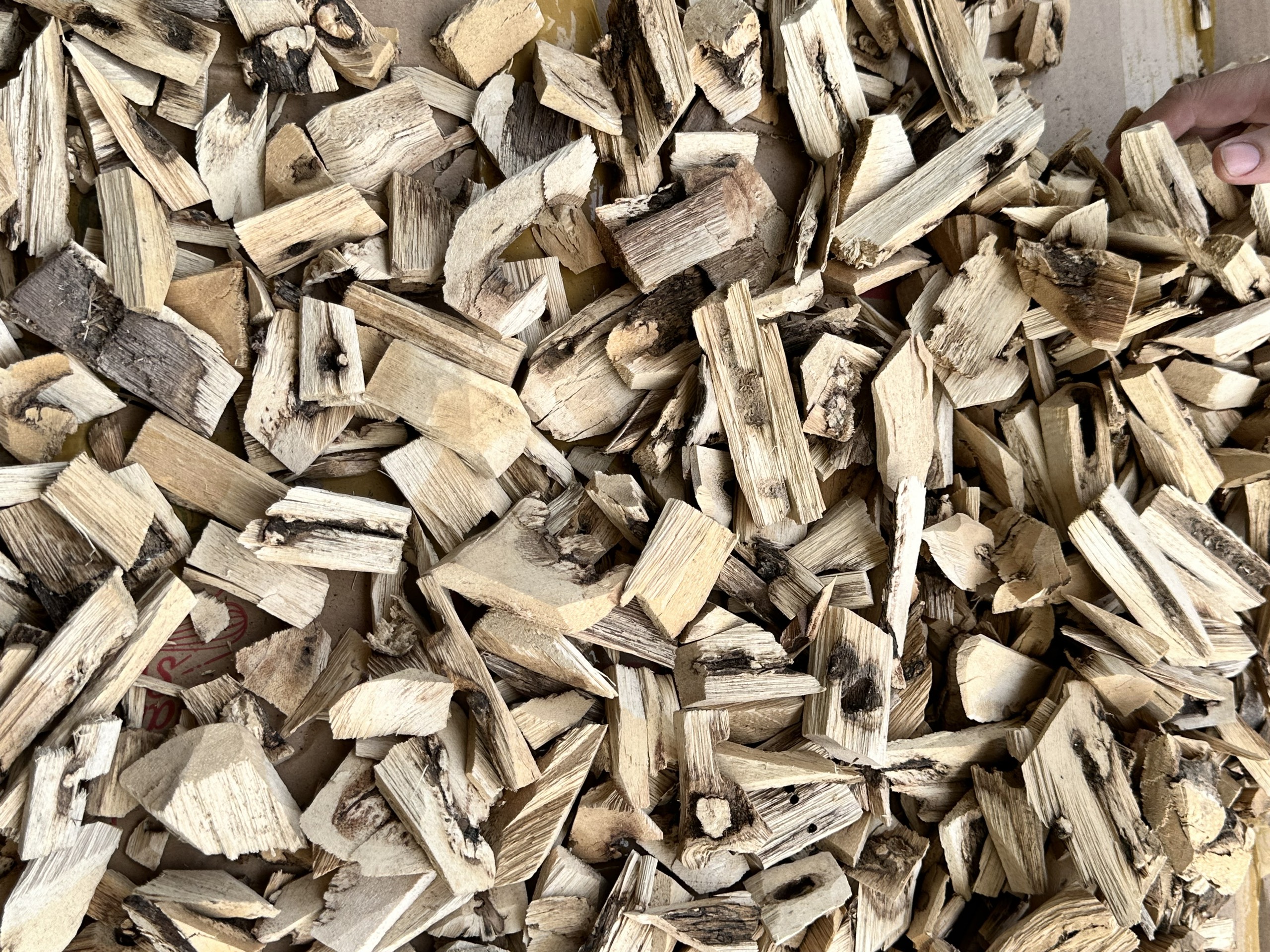 Loại 2 - 100 gam trầm hương miếng tự nhiên giá rẻ - LÀM THƠM, XÔNG NHÀ, TẨY UẾ, PHONG THỦY - TÀI LỘC