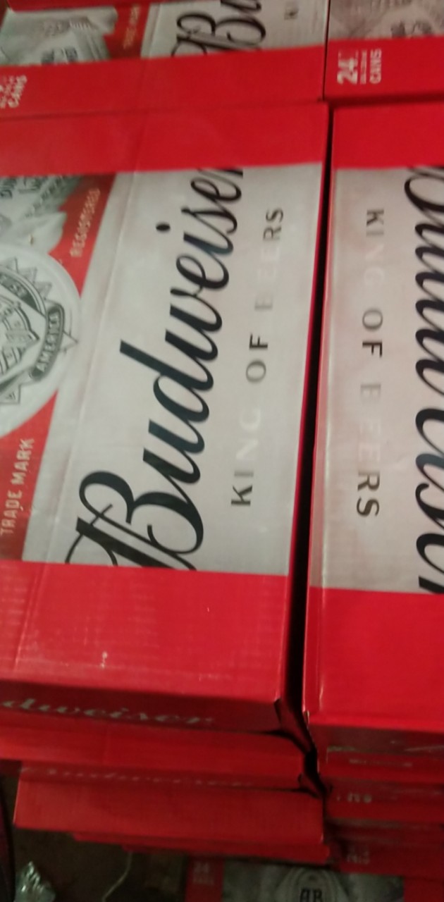 Bia Budweiser lon 330ml x 24 lon