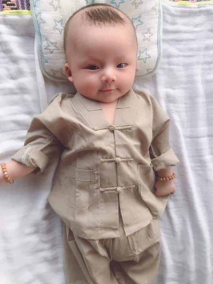 Đồ lam đi chùa- mẫu bé trai la hán