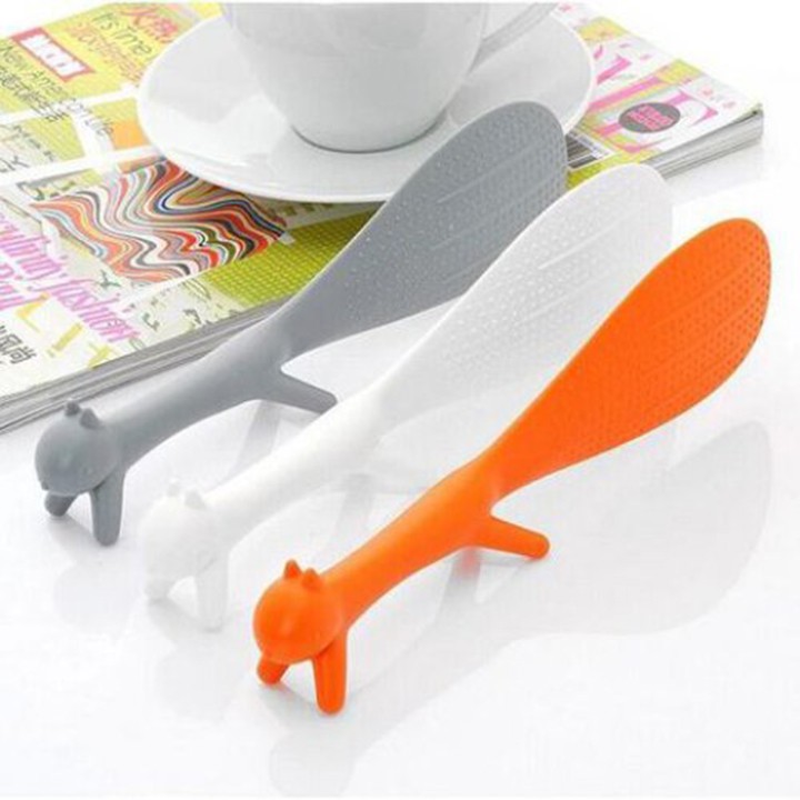 Muôi xới cơm hình con sóc