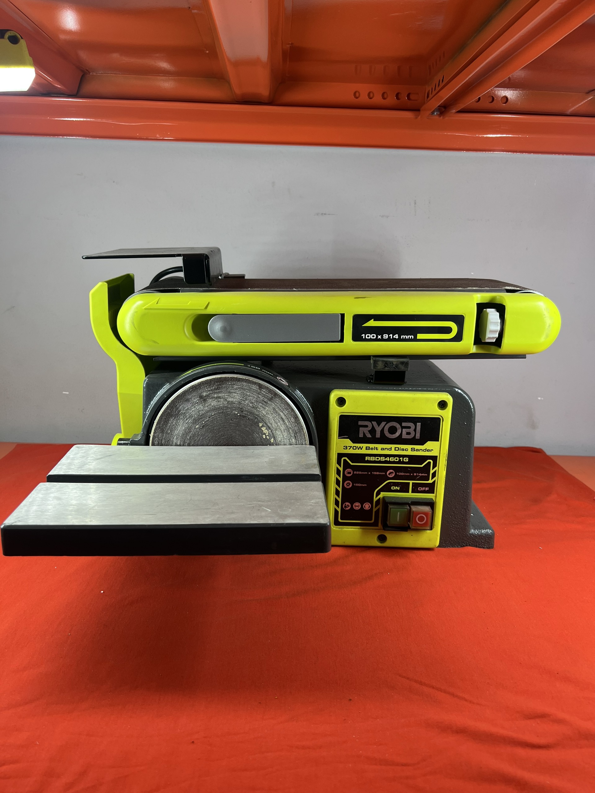 Máy chà nhám băng ryobi rbds4601g- 95% bảo hành 3 tháng