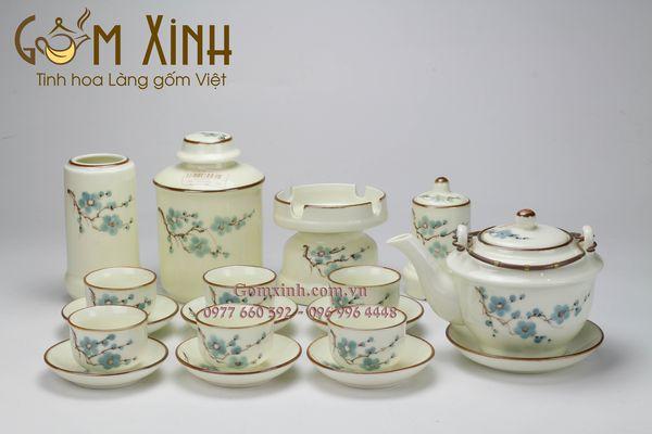 Bộ ấm trà Bát Tràng dáng Cù men kem vẽ hoa đào kèm phụ kiện