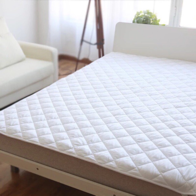 Tấm trải topper bảo vệ đệm cao cấp màu trắng