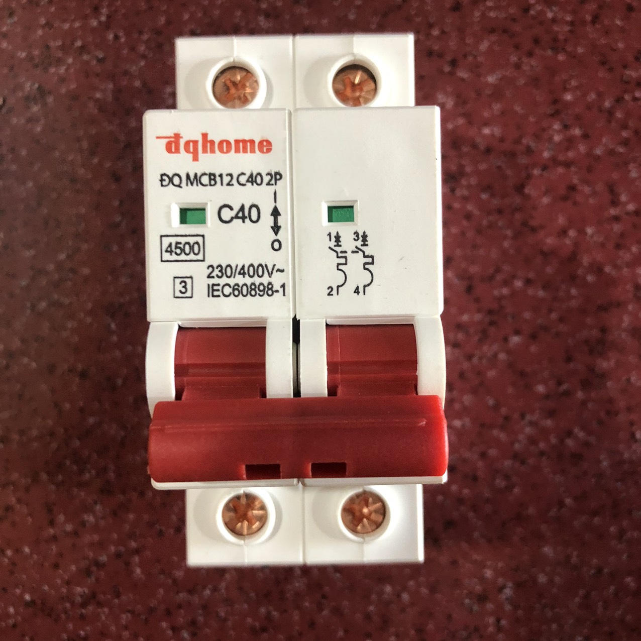 Cầu dao tự động chống quá tải Điện Quang - 40A