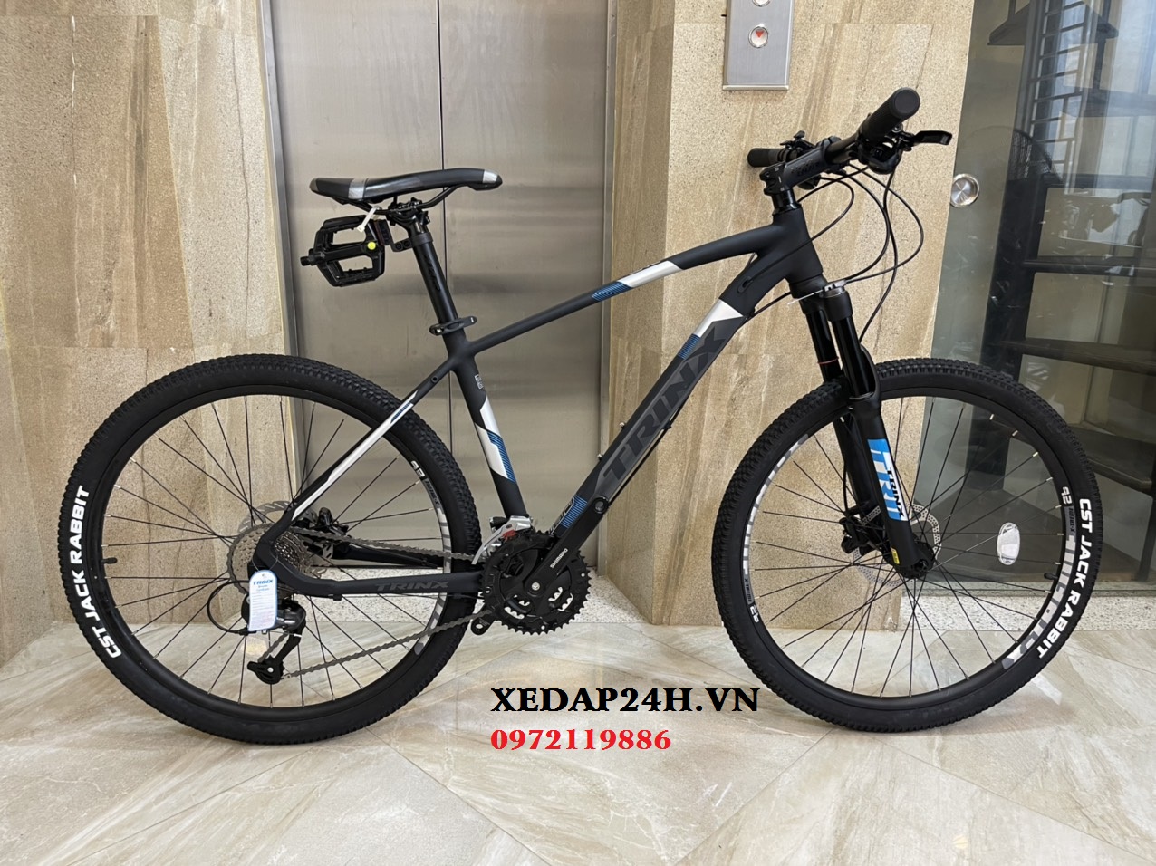 Xe đạp thể thao TrinX X1 2021 bánh 26 phanh dầu, phuộc hơi, 27 tốc độ