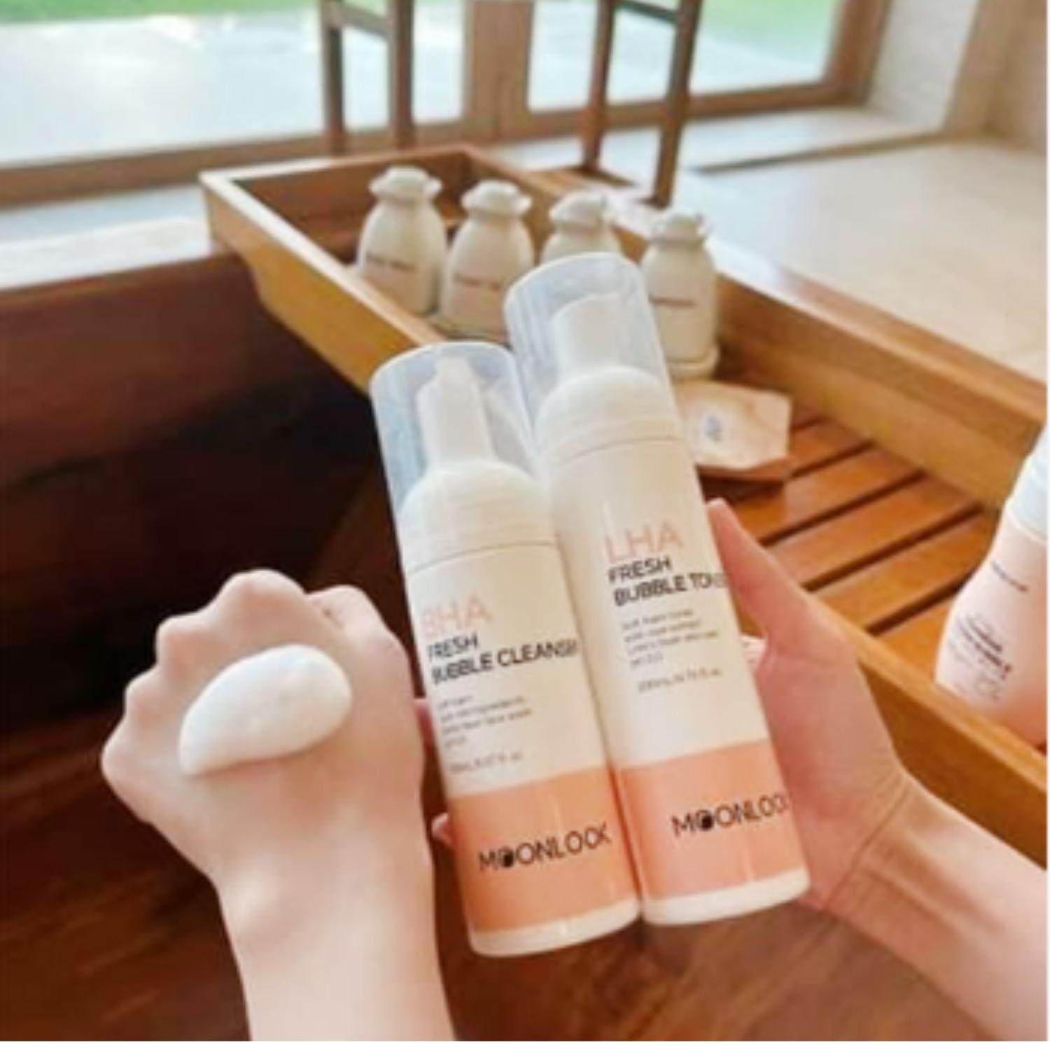 Sữa rửa mặt tạo bọt BHA MoonLook 150ml làm sạch sâu, cấp ẩm tức thì, ngừa mụn và giúp da kiềm dầu hiệu quả