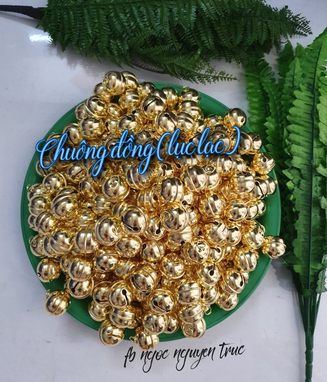 4 quả chuông đồng