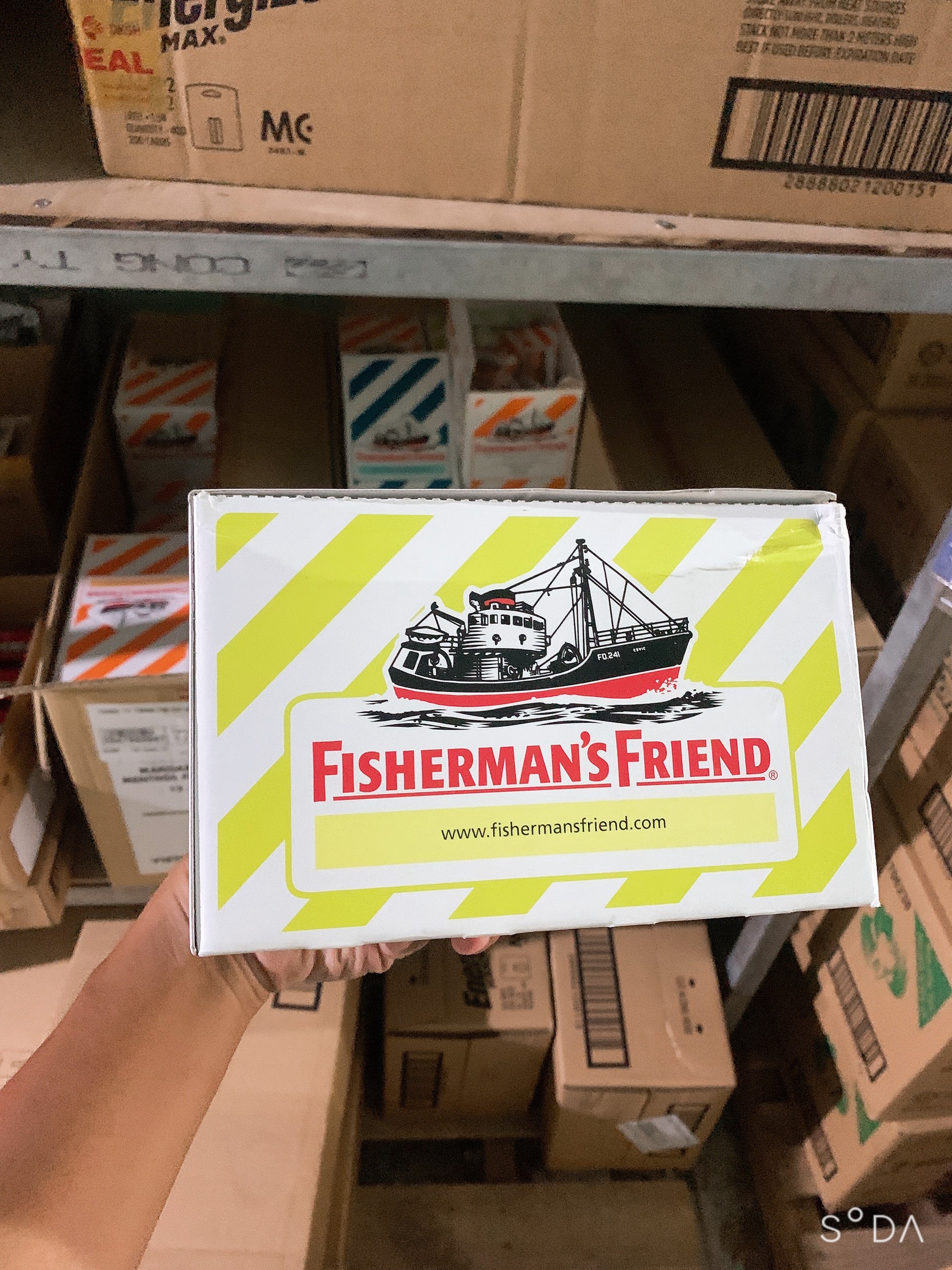 Hộp 24 gói Kẹo cay con tàu Vị Chanh FISHHERMAN'S FRIEND DKSH