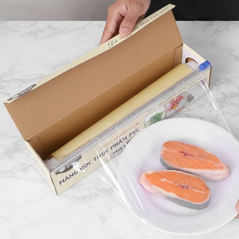 Màng bọc thực phẩm PVC 30cm x 100mét - Công dụng Dùng để bảo quản, bao gói các loại thực phẩm (trái cây, thịt, cá,...)