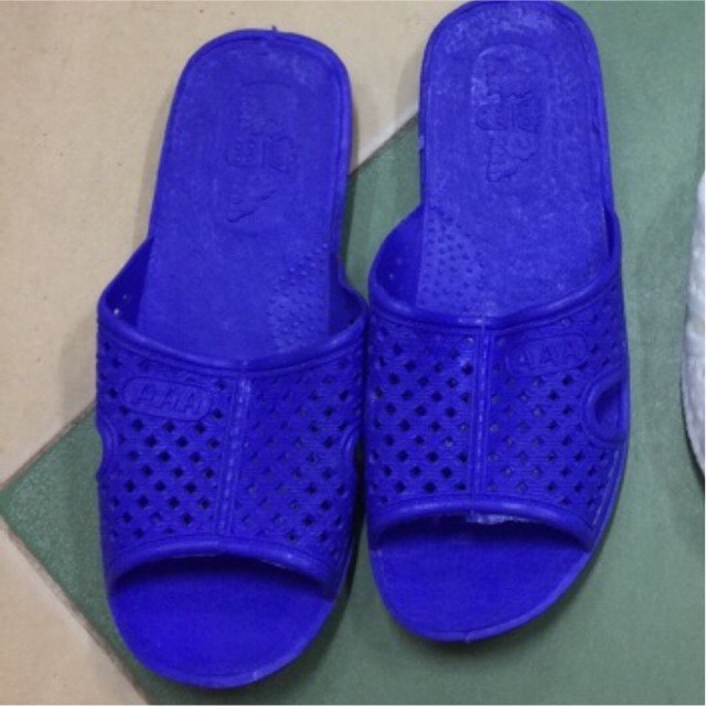 dép tổ ong trắng và xanh